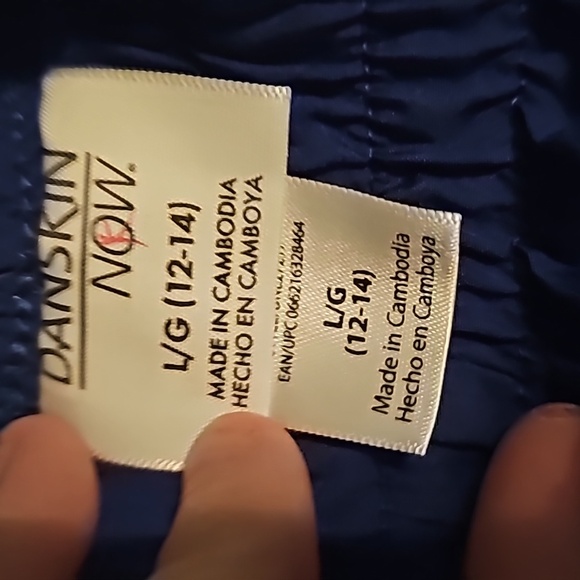 Danskin Now running shorts size large euc - Picture 2 of 4